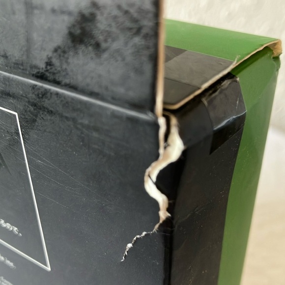 Kate Spade: Blue Glitter AirPods Case- Gen 3- Gold Tone - Picture 7 of 16